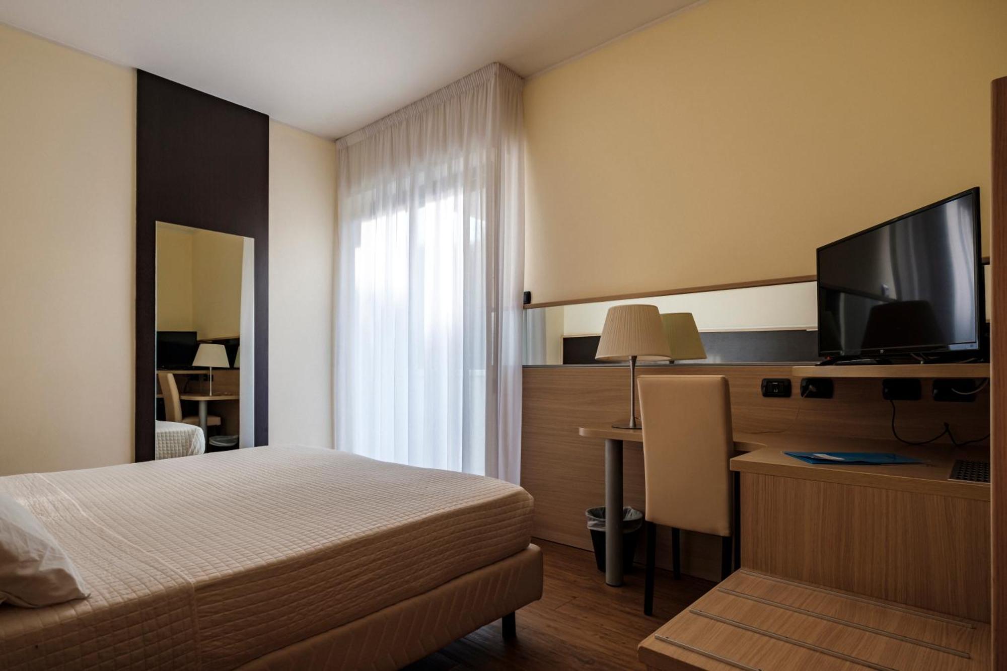 Augustus Hotel Riccione Zewnętrze zdjęcie