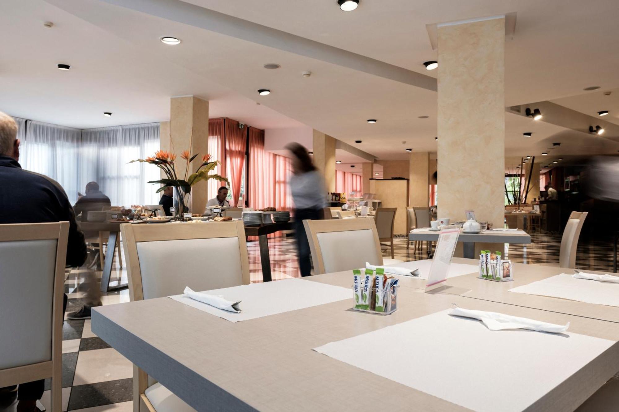 Augustus Hotel Riccione Zewnętrze zdjęcie